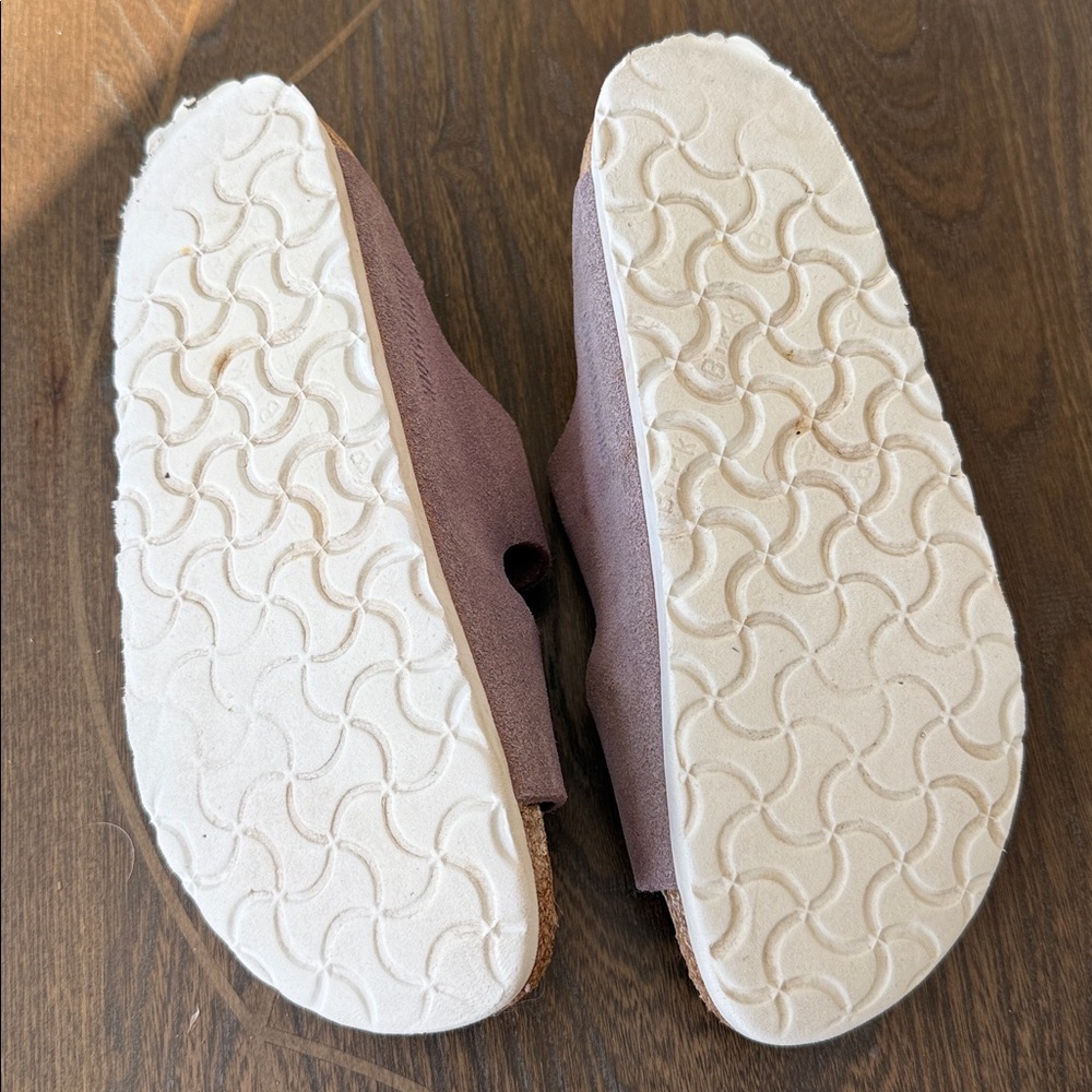 Birkenstock lavender Suede Sandals with Silver Buckles - Picture 3 of 3